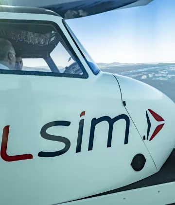 The Role of Flight Simulators in Pilot Training