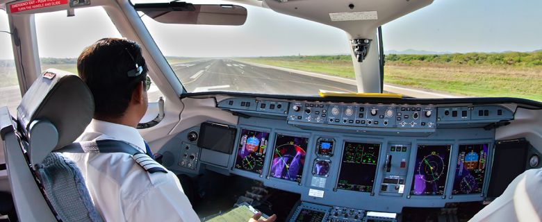 ATPL Integrated. Εκπαίδευση επαγγελματιών πιλότων. Εγκεκριμένο από την EASA